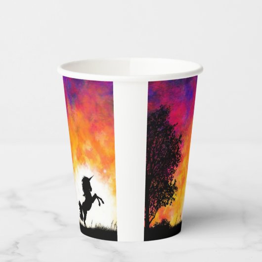 Künstlerisches Einhorn Pappbecher (Links)