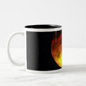 Künstlerisches Konzept von Kepler-10b Zweifarbige Tasse (Links)