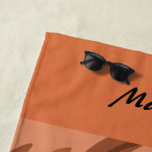 Künstlerisches Orange-Brown Koru Fern Frond Muster Strandtuch (Beispiel)