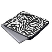 Künstlerisches Schwarz-weißes Funky Zebra Druckmus Laptopschutzhülle (Vorne Knopf)