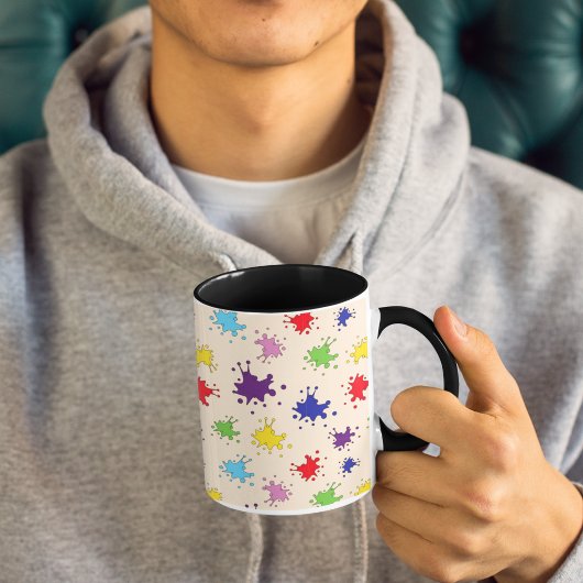 Künstlerpalette mit Spritzern Tasse