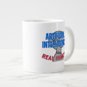 Künstliche Intelligenz, echter Spaß.w White BG Jumbo-Tasse (Vorderseite Rechts)