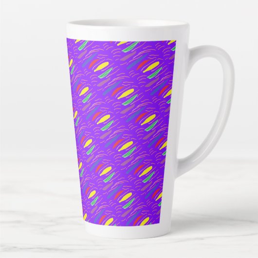 Kunstmuster auf brüchig lila milchtasse (Rechts)
