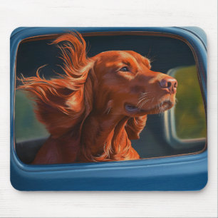 Kunstposter 'Roter Hund genießt landschaftliche Au Mousepad