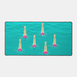 Kunstschwimmer schwimmen unter Wasser Schreibtischunterlage