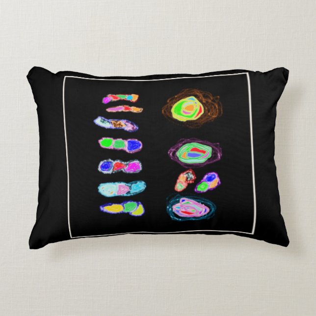 Kunststöße und Flöten im schwarzen Hintergrund Dekokissen (Vorderseite)