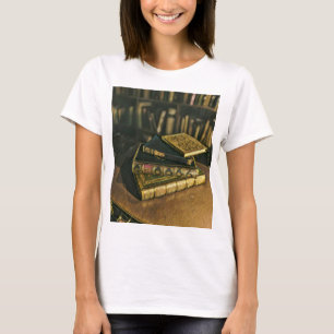 Kunstwerk für Buchliebhaber T-Shirt