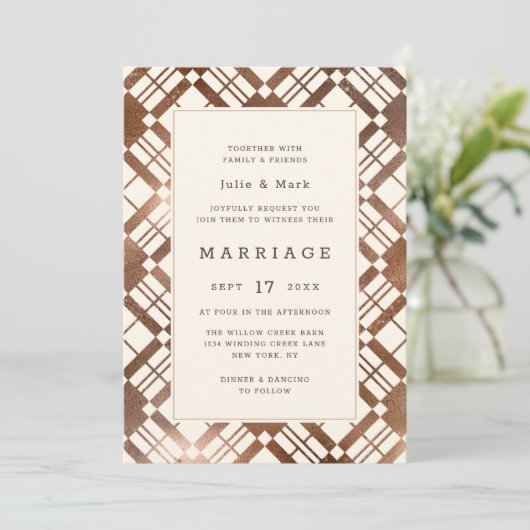 Kupfer Bronze Herbst Rustikale Karierte Stallhochz Einladung (Stehend Vorderseite)