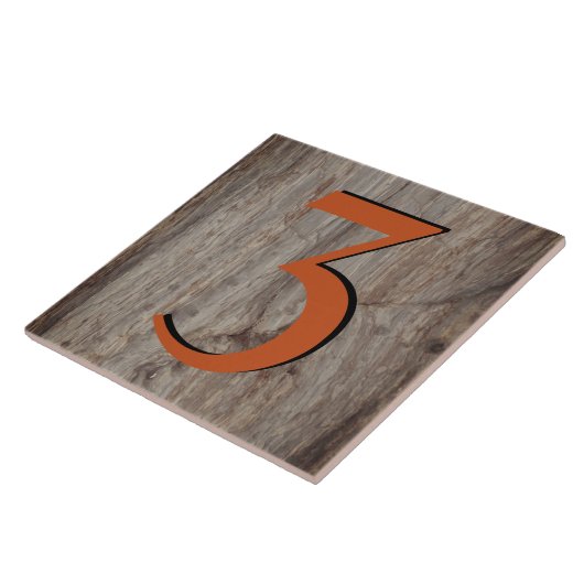 Kupfer Glow House Number Tile 3 auf grauem Stein Fliese (Seite)