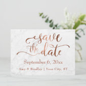 Kupferskript & White Marble Wedding Speichern Sie Save The Date (Stehend Vorderseite)