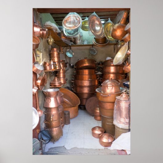 Kupfertöpfe auf dem Markt Poster (Vorne)