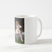 Kupid mit Schmetterling, Bouguereau Kaffeetasse (VorderseiteRechts)
