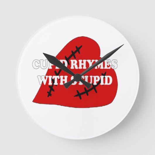 Kupiden Rymnen mit Dummkopf Runde Wanduhr (Vorderseite)