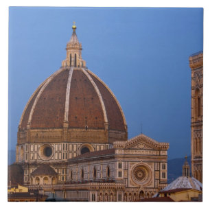 Kuppel der Kathedrale Santa Maria del Fiore in war Fliese