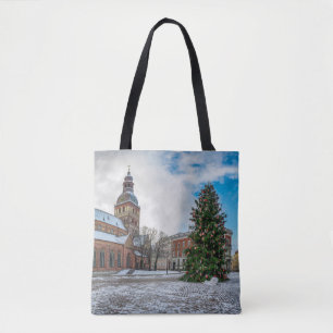 Kuppelplatz mit Weihnachtsbaum in Riga Tasche