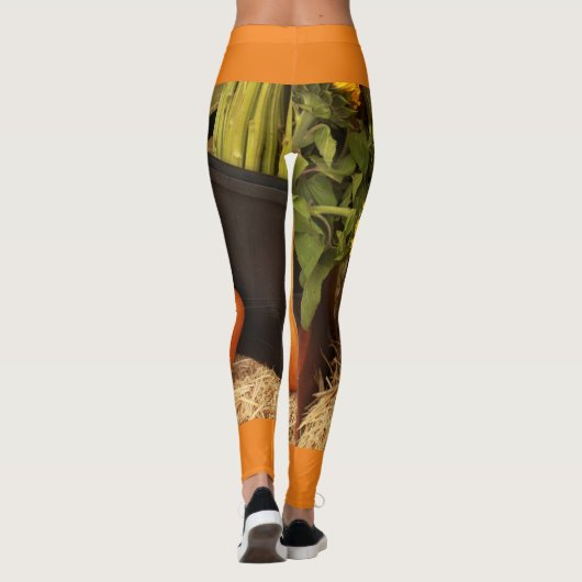 Kürbis im Herbst draußen Leggings (Rückseite)