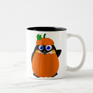 Kürbis-Kostüm-Halloween-Pinguin Zweifarbige Tasse