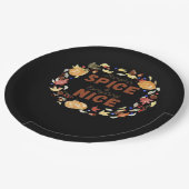 Kürbisgeruch und alles Nötige Pappteller (Schrägansicht)