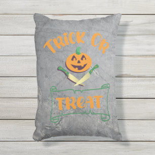 Kürbisgesicht Halloween oder Kreuzknochen probiere Kissen Für Draußen