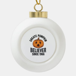 Kürbisgläubiger seit 1966 Vintage-Halloween-Design Keramik Kugel-Ornament