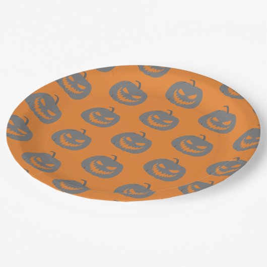 Kürbisgrau-Orange-Halloween-Party Pappteller (Schrägansicht)