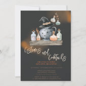 Kürbishexen Kostüme & Cocktail Schwarzes Halloween Einladung (Vorderseite)