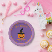 Kürbiskürbis, die ein Hexenhutenhut zu Halloween t Pappteller (Party)