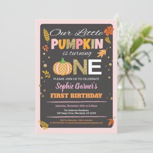 Kürbismädchen - erste Geburtstagsfeier Einladung (Stehend Vorderseite)