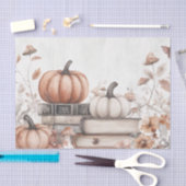 Kürbisse und Bücher in gemalten Farben Seidenpapier (Handwerk)