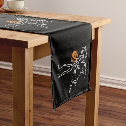Kürbisweilen haben zu Halloween Spaß Kurzer Tischläufer (Beispiel)
