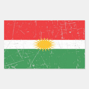 Kurdische Flagge mit Scuffen und Kratzern Rechteckiger Aufkleber