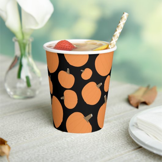 KürkPattern HerbstHalloween Pappbecher (In Situ)