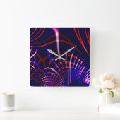 Kurven von blau bis rot und weiß. Altrosa? Quadratische Wanduhr (Zuhause)