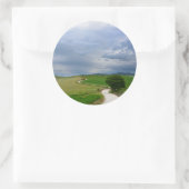 Kurvenstraße zu einem Rundaufkleber Runder Aufkleber (Tasche)