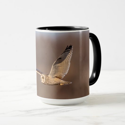 Kurze Eule im Flug Tasse (VorderseiteRechts)