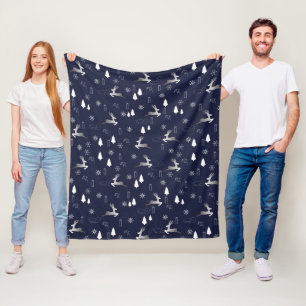 Kuschelige dunkle Fleece-Decke mit silbernen Renti Fleecedecke