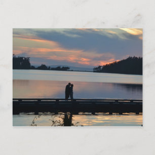 Kuss bei Sonnenuntergang Postkarte