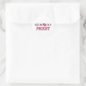 Küss, dass ich ein PRIEST bin Runder Aufkleber (Tasche)