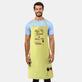 Küss den Koch und bringe ihren Wein mit Schürze (Getragen)