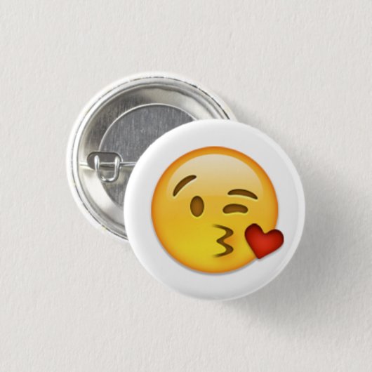 Kuss-Gesicht Emoji Button (Vorne & Hinten)
