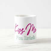 'küss me i'm irish' T - Shirt Kaffeetasse (Mittel)