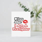 Küss mich ...ich bin Feuerwehrmann Postkarte (Stehend Vorderseite)