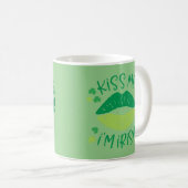 Küss mich, ich bin Irin! Kaffeetasse (VorderseiteRechts)