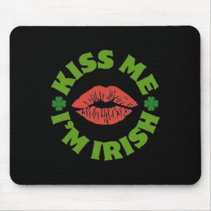 Küss mich, ich bin irisch St. Patricks Day Feier S Mousepad