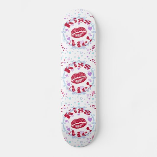 Küss mich! Rote Lippen mit Herz Skateboard (Vorderseite)