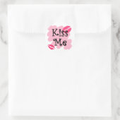 Kuss mich runder aufkleber (Tasche)