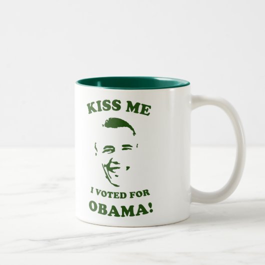 KÜSS MICH! Tasse (Rechts)