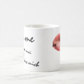 Küss mir anpassbar kaffeetasse (Mittel)