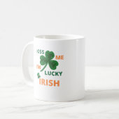 Küss mir, dass ich glücklich irisch bin kaffeetasse (Vorderseite Links)