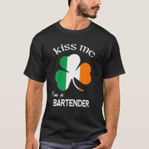 Kuss mir Ich bin ein Barkeeper Kleeblatt St. Patri T-Shirt